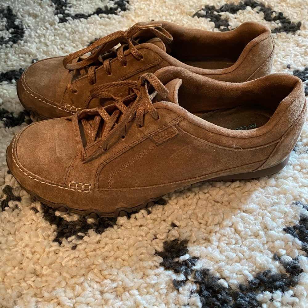 Women’s Skechers shoes